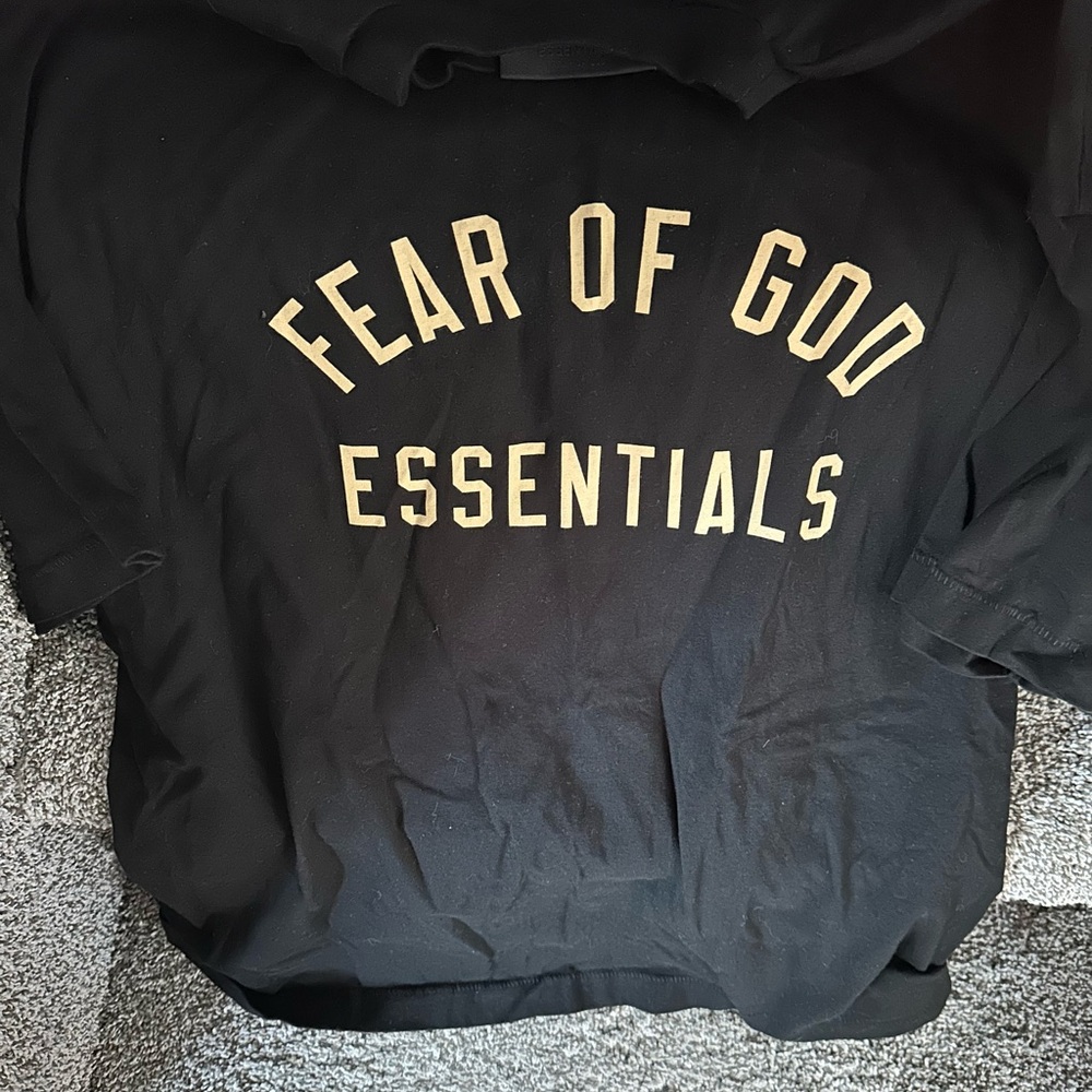 Fear Of God Essentials Unisex T Shirt. Size Small